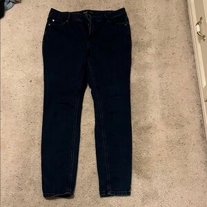 Vera wang mid rise skinny